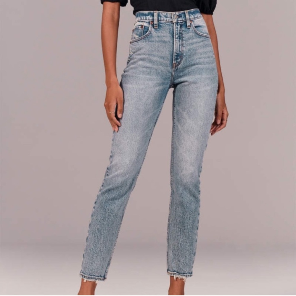 Abercrombie and Fitch High Rise Mom Jeans